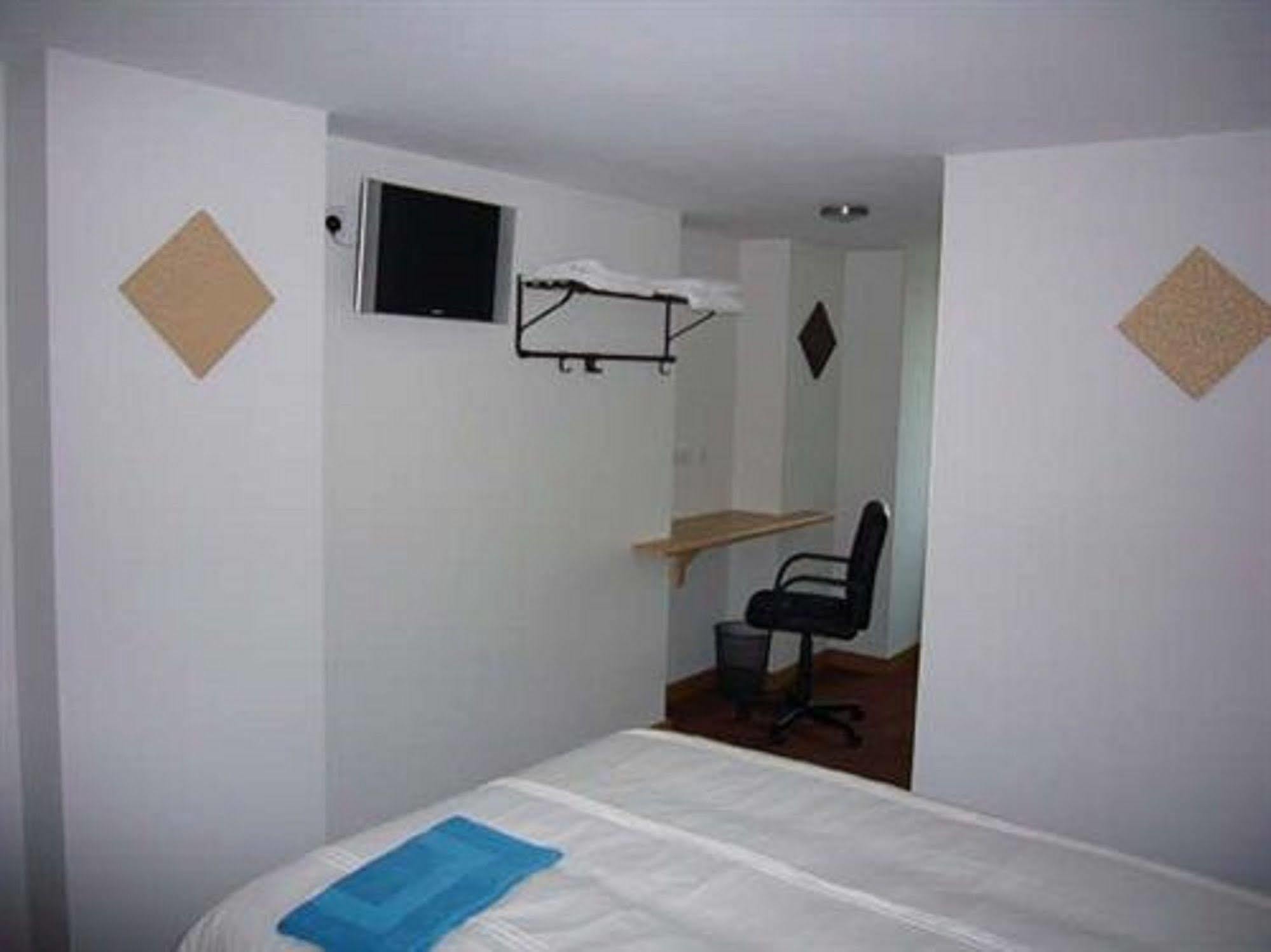 Rosemount Hotel Heathrow Hounslow Zewnętrze zdjęcie